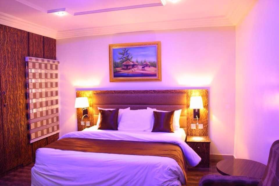 E-Suite Hotel Abuja Exterior photo